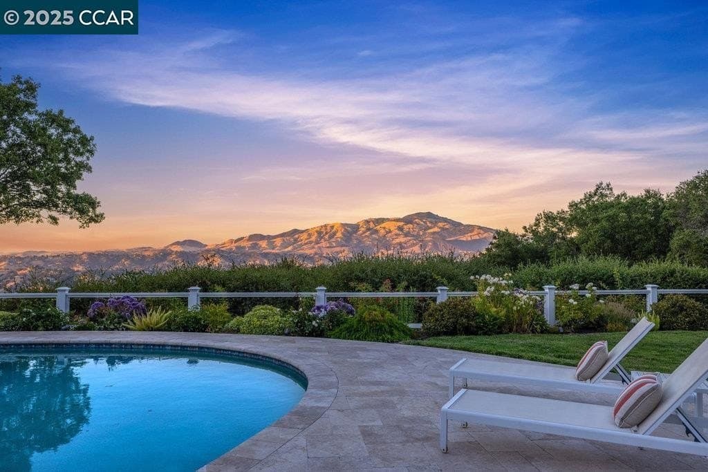 20 Glen Alpine, Danville