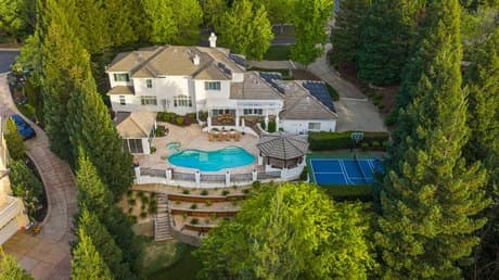 9505 Ashbourne Ct