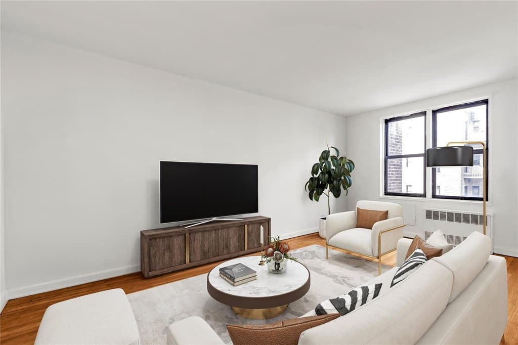 141-05 Pershing Cres Unit 210