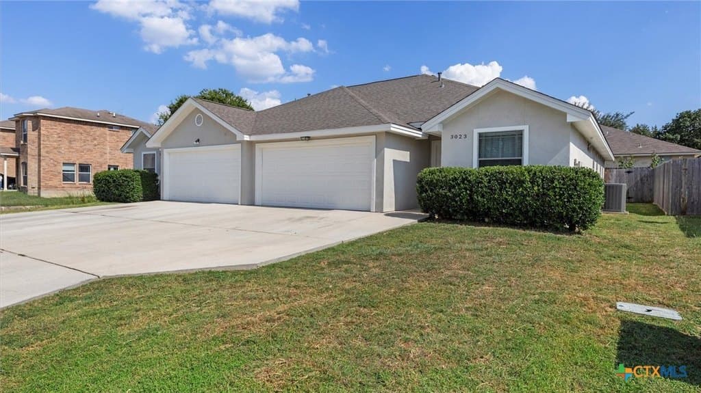 3021/3023 Douglas Fir Dr, New Braunfels