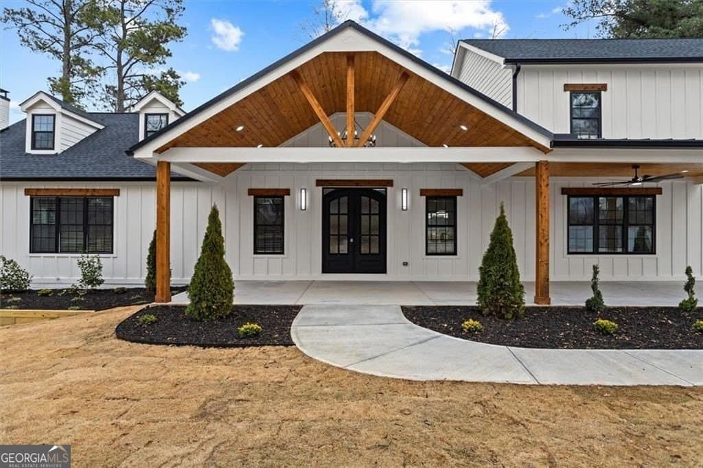 11505 Elkins Rd, Roswell