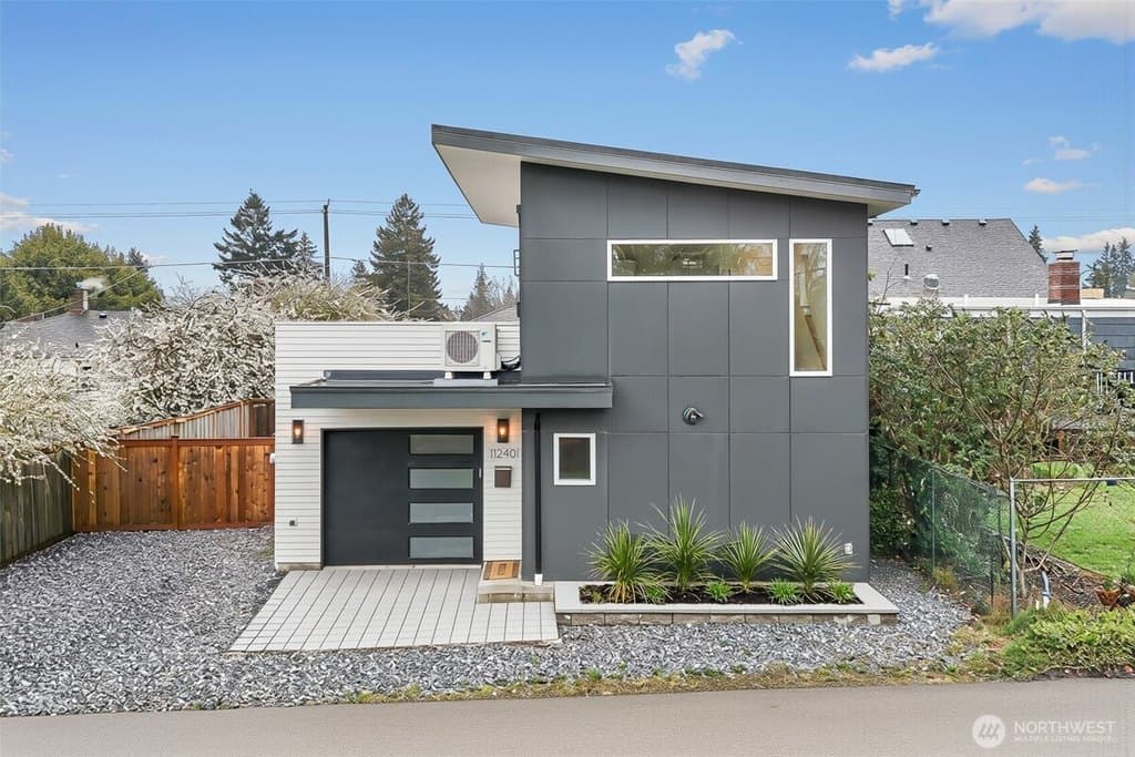 11242 Evanston Ave N Unit B