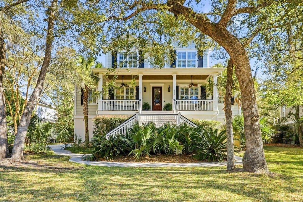 2216 Beckenham Dr, Mount Pleasant