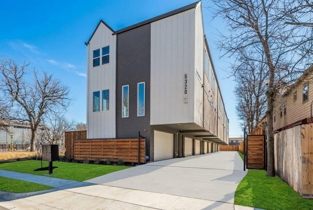 5320 Reiger Ave Unit 106