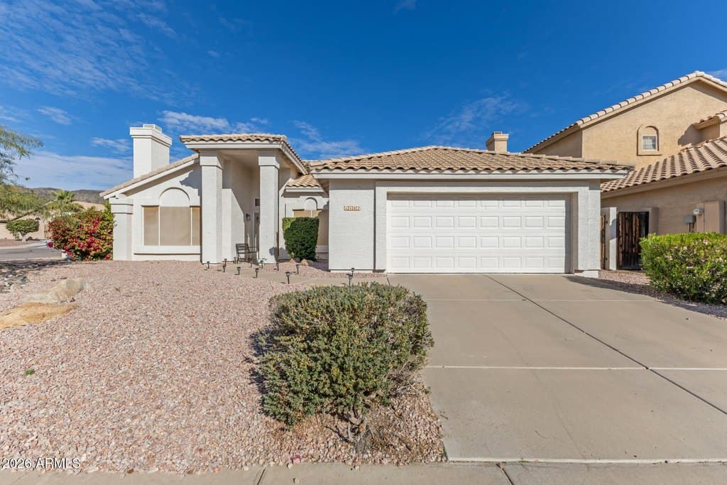 1442 W Mountain Sky Ave