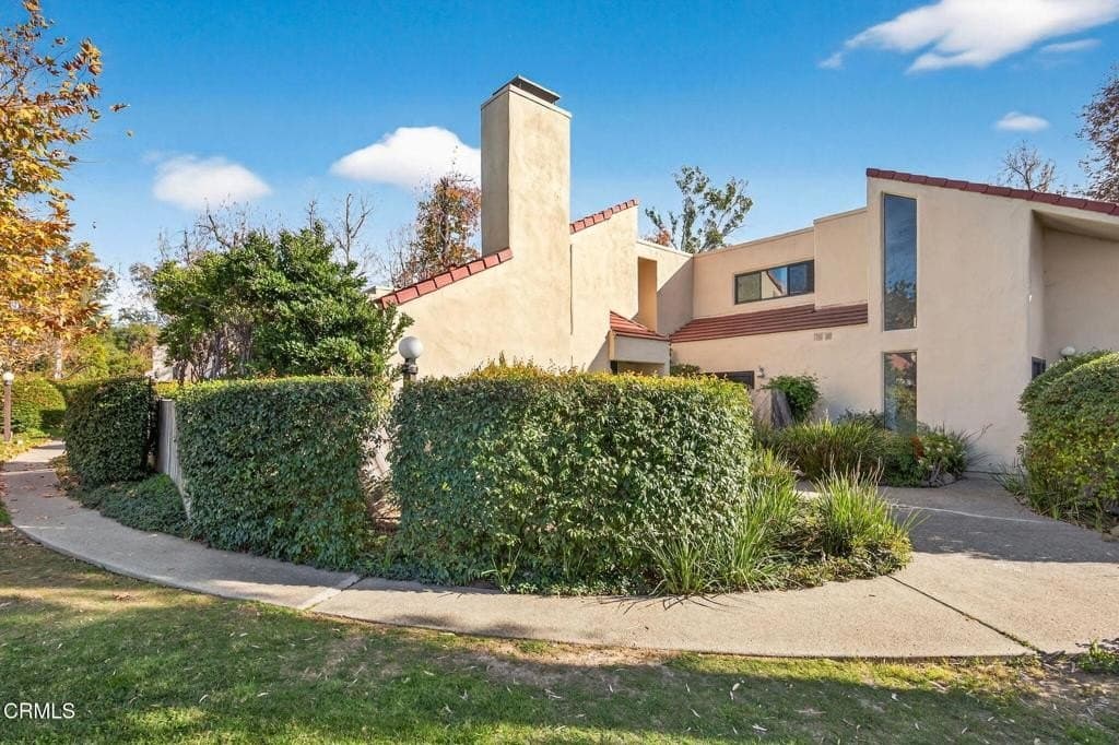 202 N Carrillo Rd Unit E, Ojai