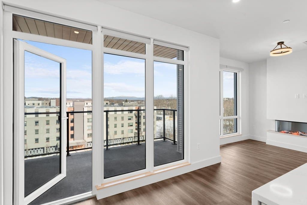 125 Cambrian Way Unit 602, Burlington