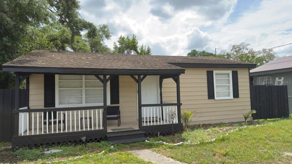 2109 E Navajo Ave, Tampa