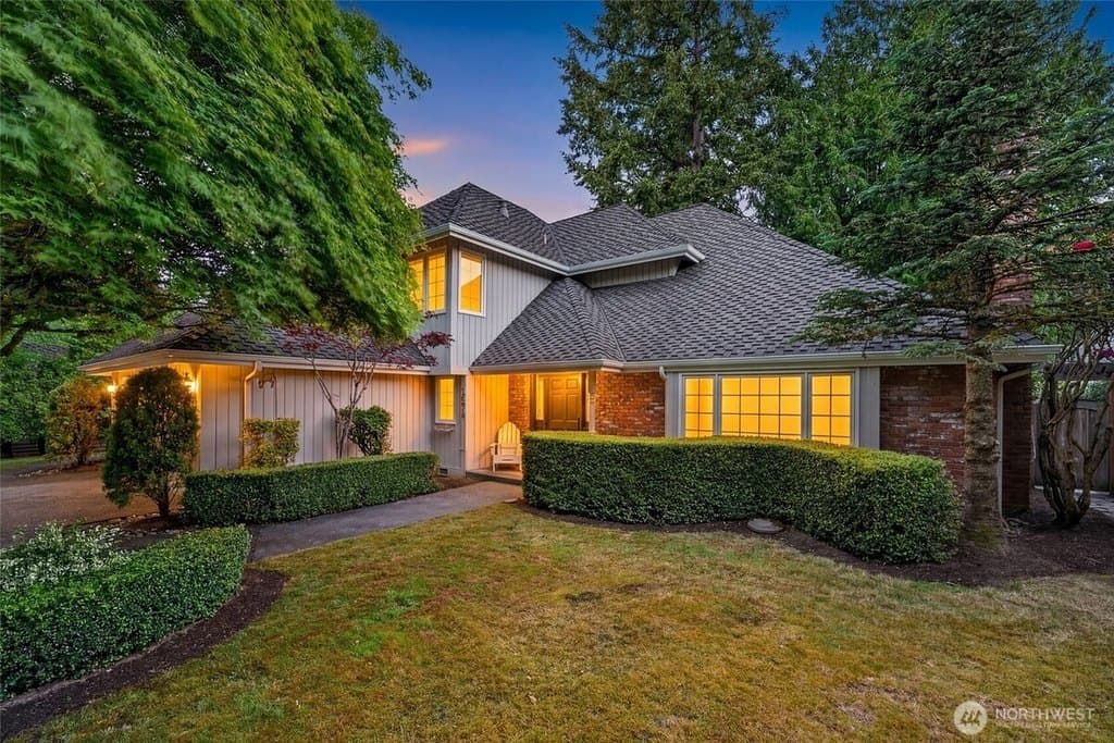 12610 NE 68th Pl, Kirkland