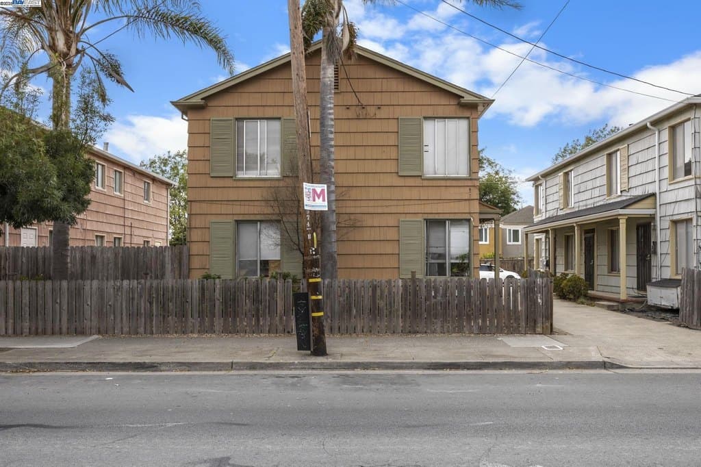 2782 Sacramento St, Berkeley