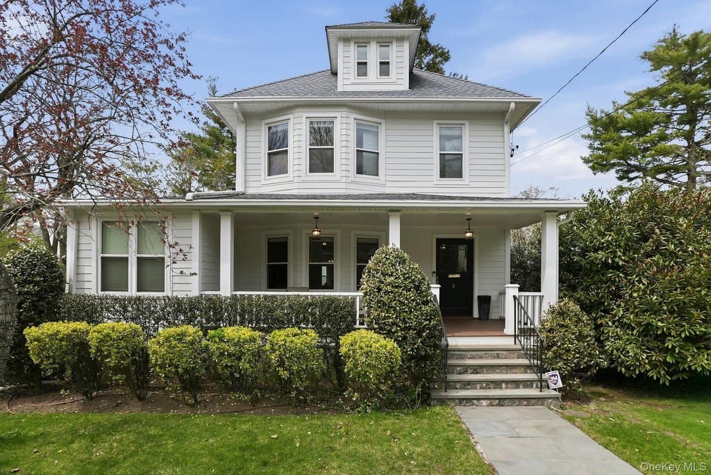 5 Dobbs Ter, Scarsdale