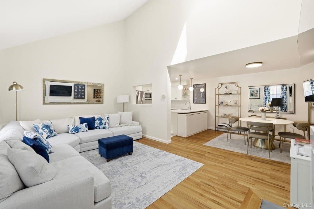 599 Midland Ave Apt 3-5, Rye