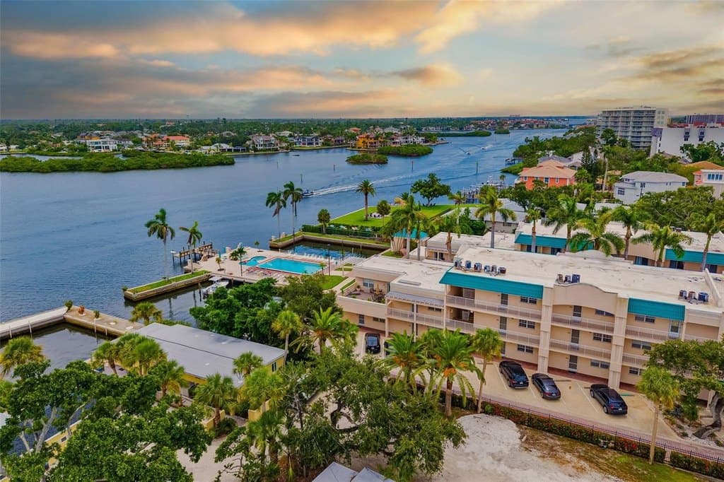 5961 Midnight Pass Rd Unit 319, Sarasota