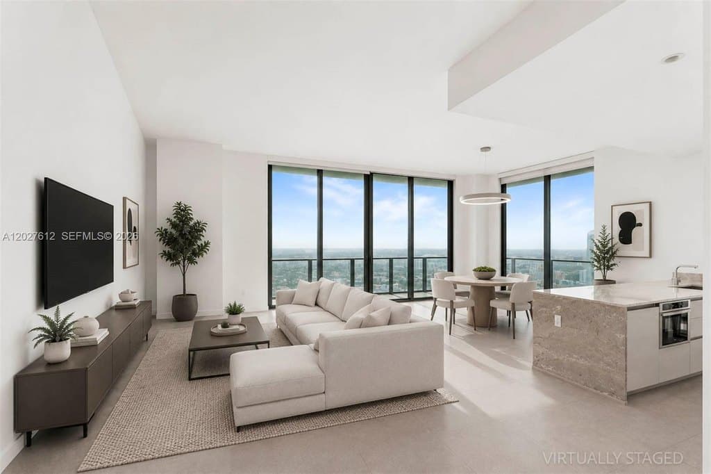 1300 S Miami Ave Unit 4910, Miami