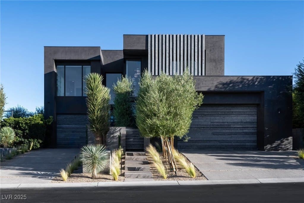 11 Night Song Way, Las Vegas