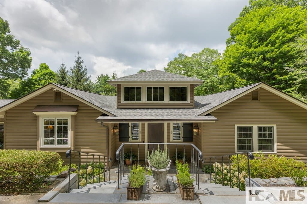 114 Cobb /2 231 Rd Lots 232 & 1, Highlands