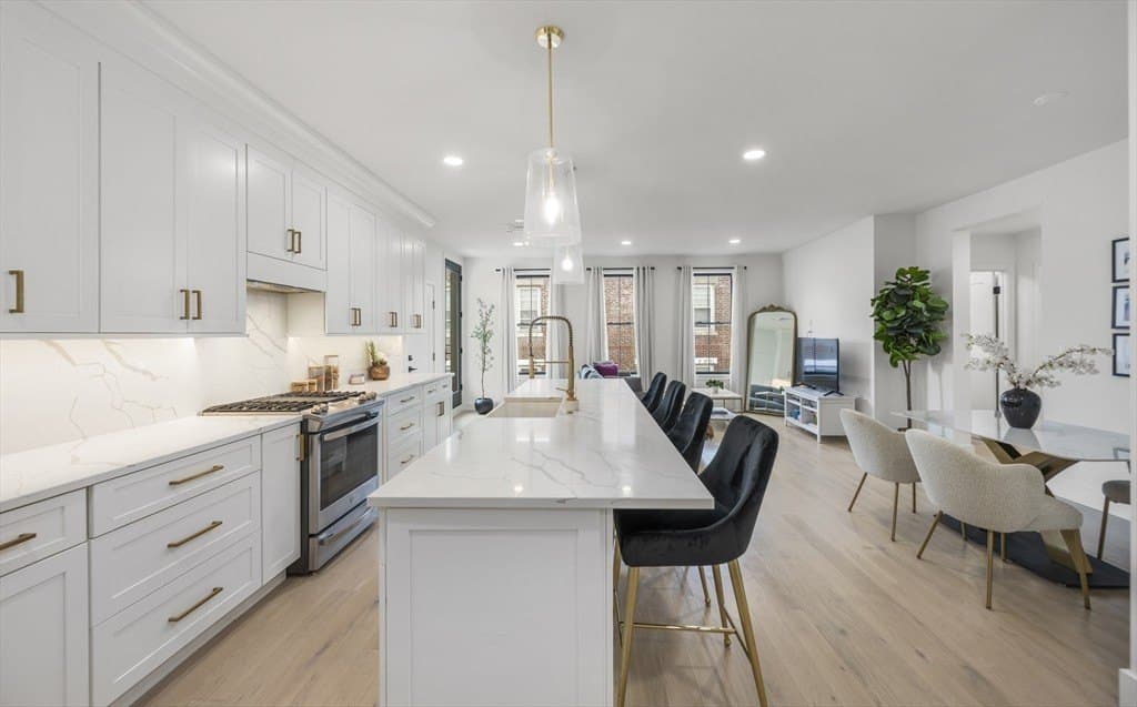 839 Saratoga St Unit 3