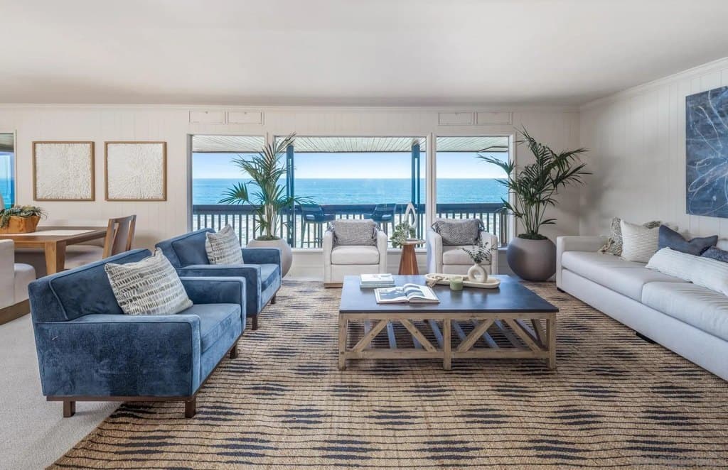 2977 Ocean St, Carlsbad