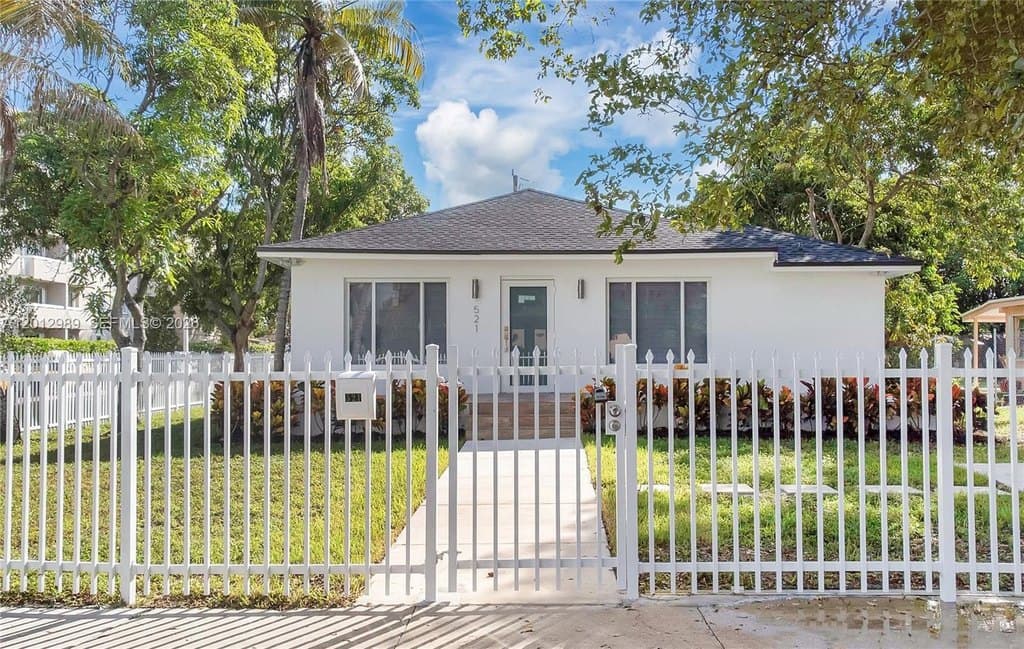 521 NW 33rd Ave