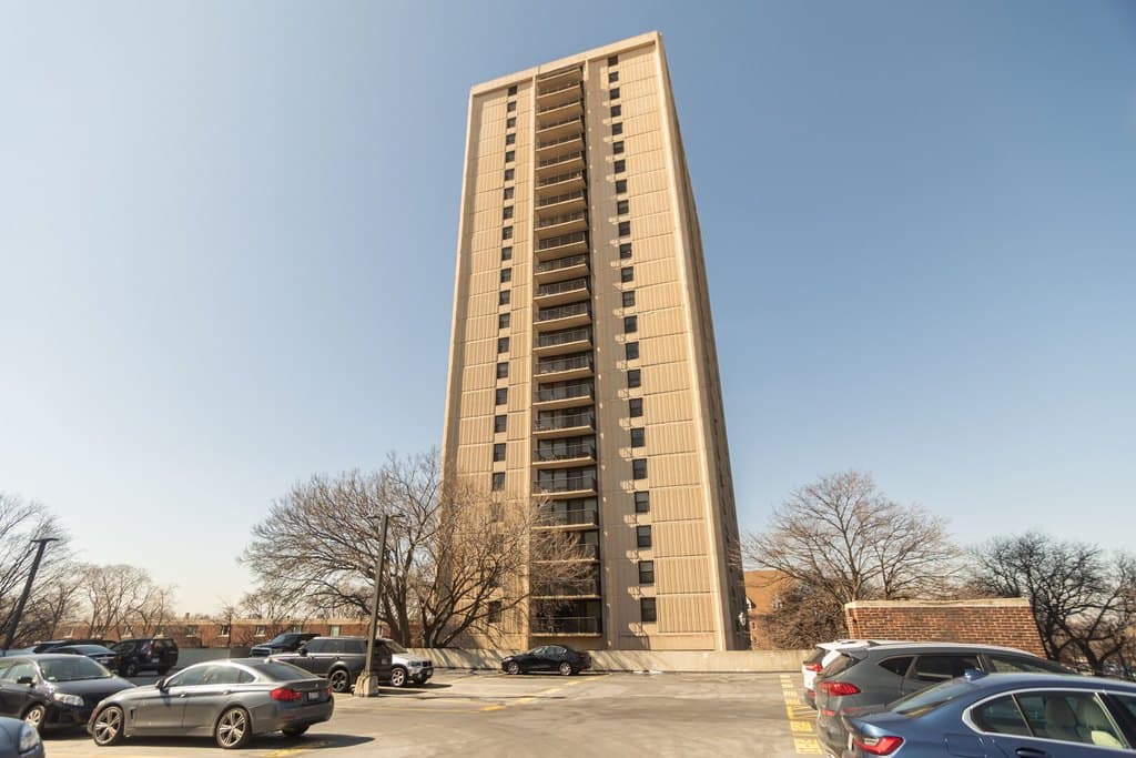 2605 S Indiana Ave Unit 1604