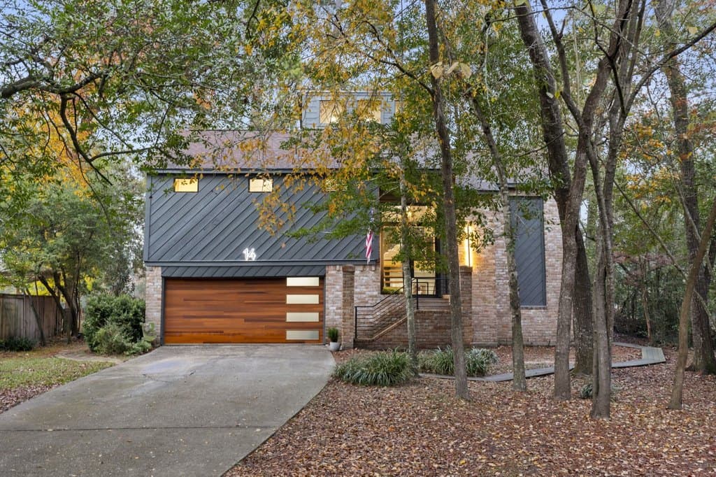 14 Wakerobin Ct, The Woodlands