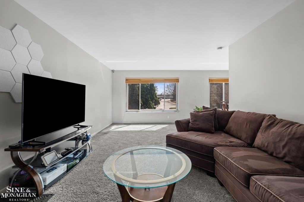 928 N Adams Rd Unit 4, Birmingham