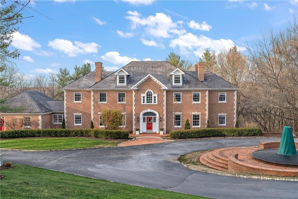 504 Hillside Dr, Sewickley