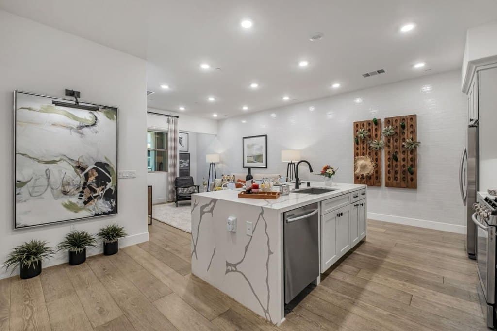 1000 Berryessa Ln Apt 211, Davis