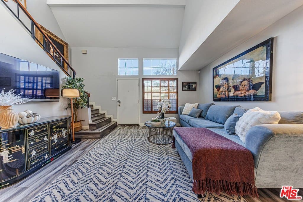 170 N Sierra Bonita Ave Apt 4, Pasadena