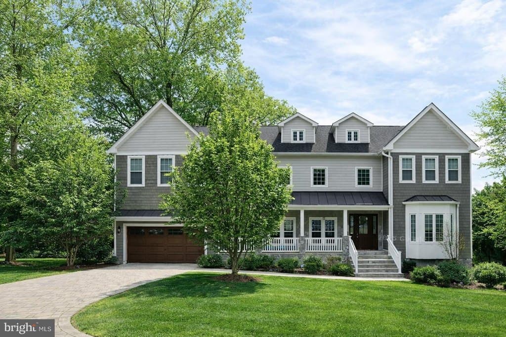 5125 Remington Dr, Alexandria