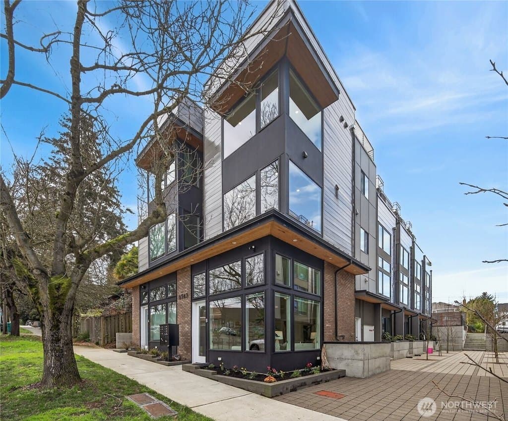 6543 35th Ave SW Unit B