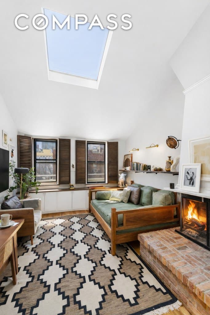 425 E 78th St Apt 6F, Manhattan