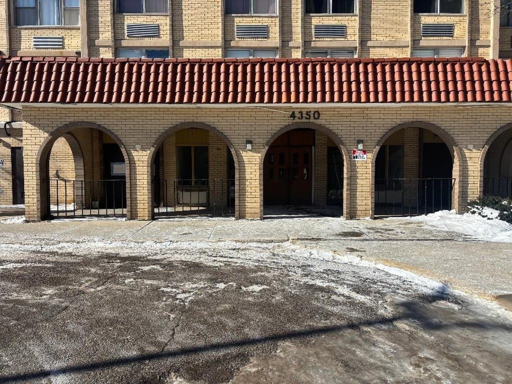 4350 W Ford City Dr Apt B1104