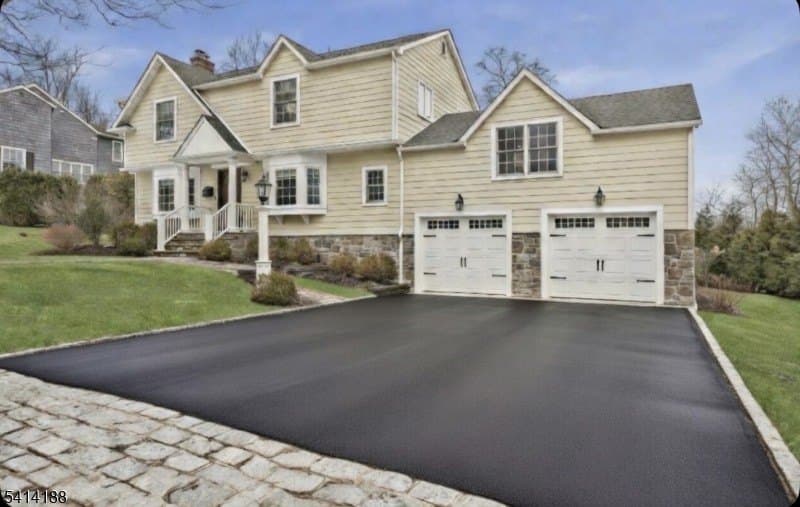 68 Knollwood Ave, Madison