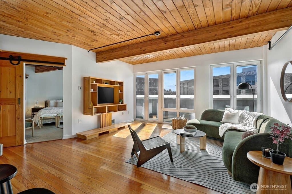 1408 12th Ave Unit 406