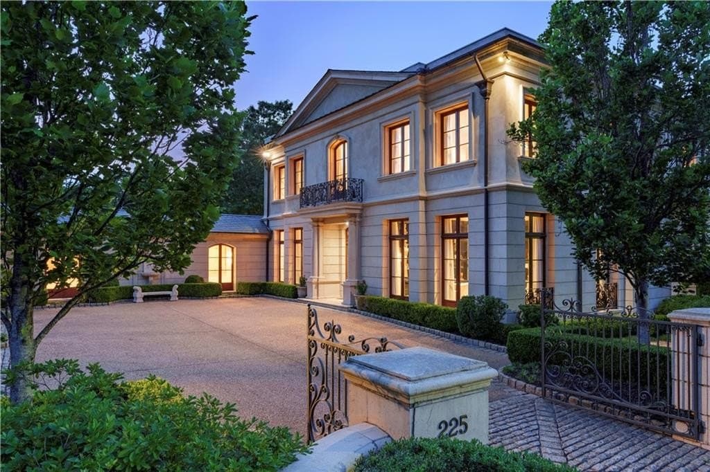 225 W Paces Ferry Rd NW, Atlanta