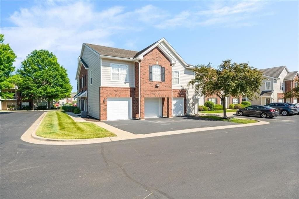 11612 Tomahawk Creek Pkwy Apt B