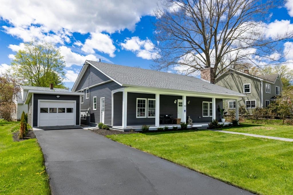 12 Dresden Rd, Hanover
