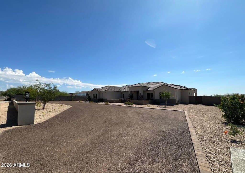 19 E Desert Hills Dr, Phoenix