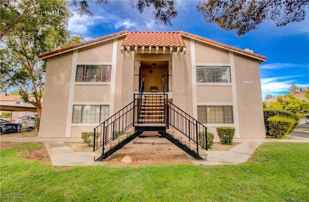 1316 Capri Dr Apt D, Boulder City