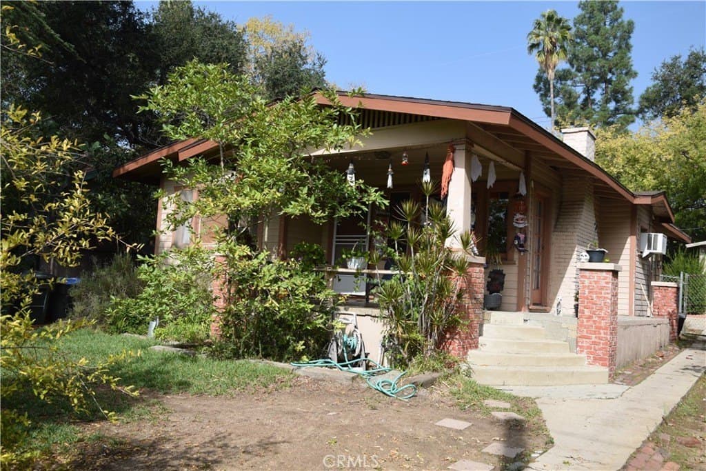1247 E Topeka St, Pasadena