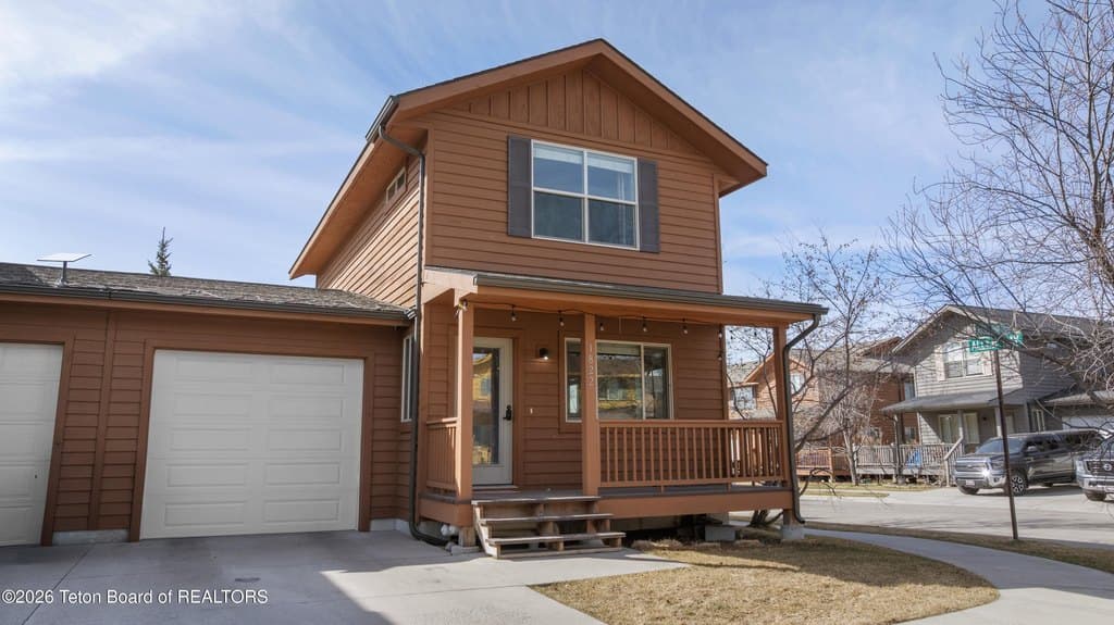 1822 Josephine Loop, Jackson