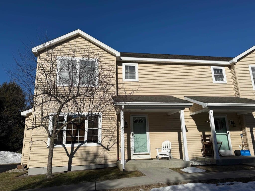 61 E Branch Farms Unit 1, Manchester