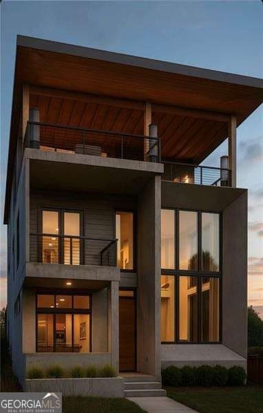 1043 Avondale Ave SE