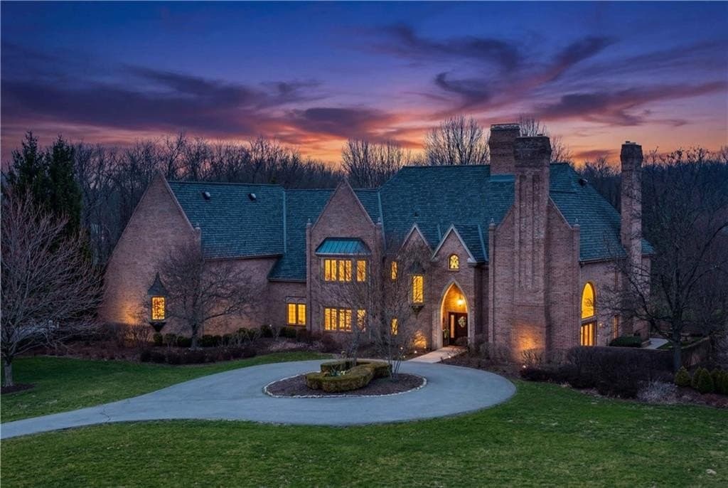 1501 Theodora Ln, Sewickley