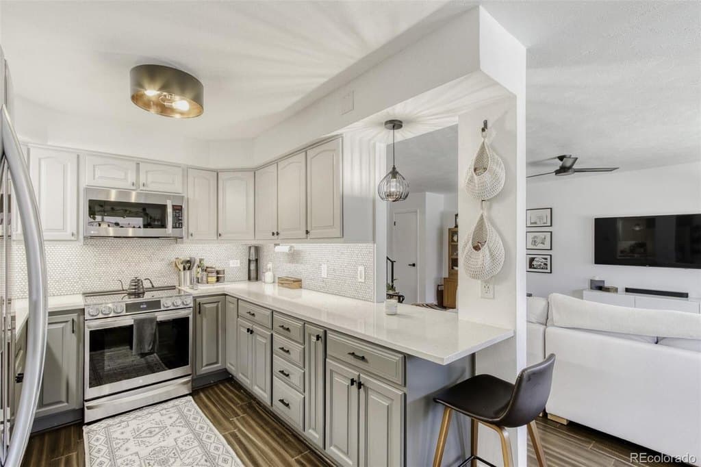 12820 Willow Ln Apt 12, Golden