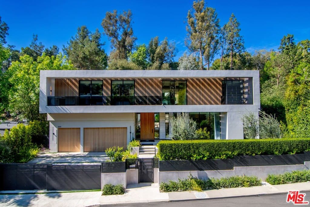 2641 Hutton Dr, Beverly Hills