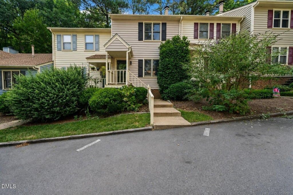 6551 Hearthstone Dr, Raleigh