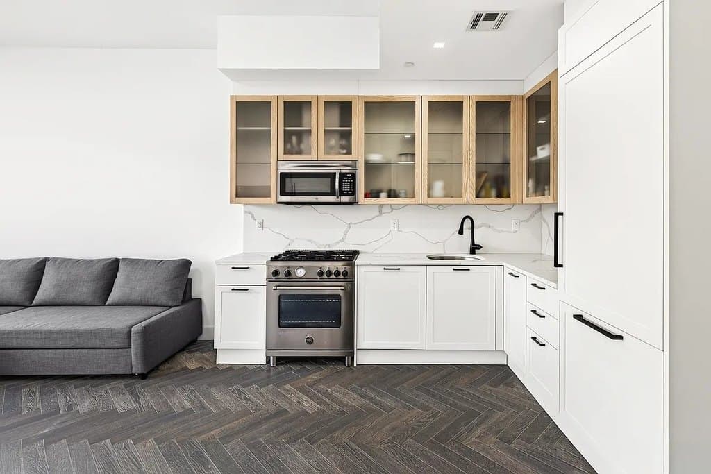 11-12 44th Dr Unit 2A