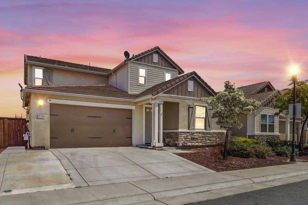10409 Charles Morris Way, Elk Grove